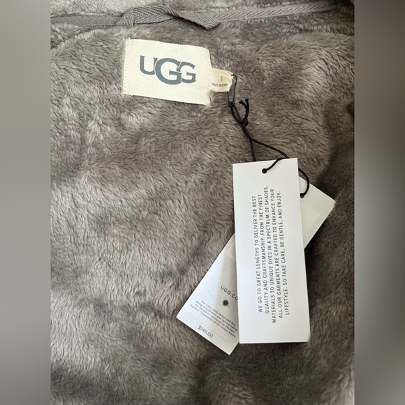 NWT Ugg Gray Robe Size Smalll - Picture 9 of 9